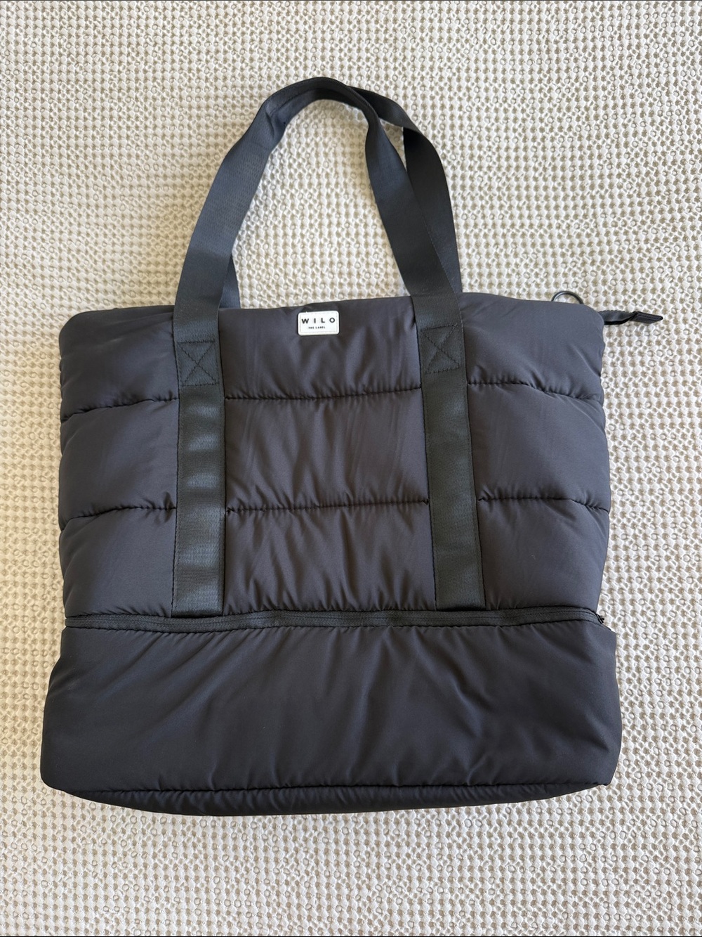 Wilo Black Quilted Puffer Travel Tote